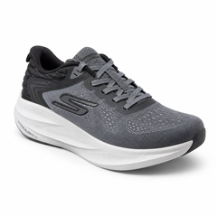 حذاء سكيتشرز التقني للركض – فحمي / أبيض